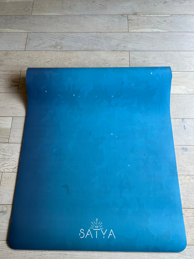  non slippery ultimate grip ultime adhérence yoga mat tapis unique design artistic yoga milky way sustainable eco friendly natural rubber thick comfartable